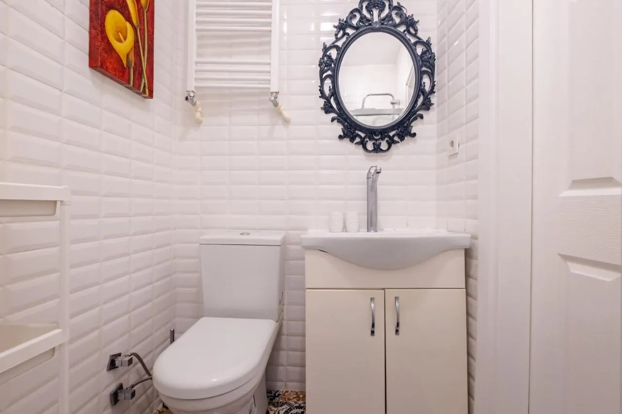 Appartamento Central Flat Close To Shopping Malls In Sisli Provincia di Provincia di Istanbul